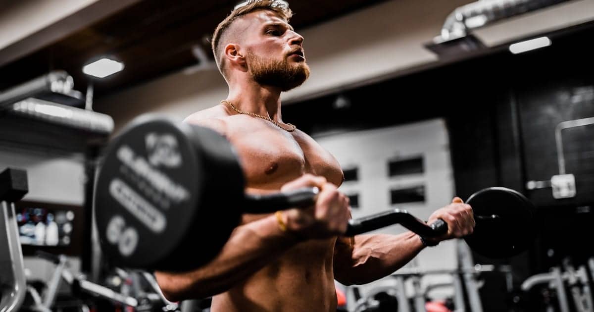 Complete guide to building muscle mass in 2026